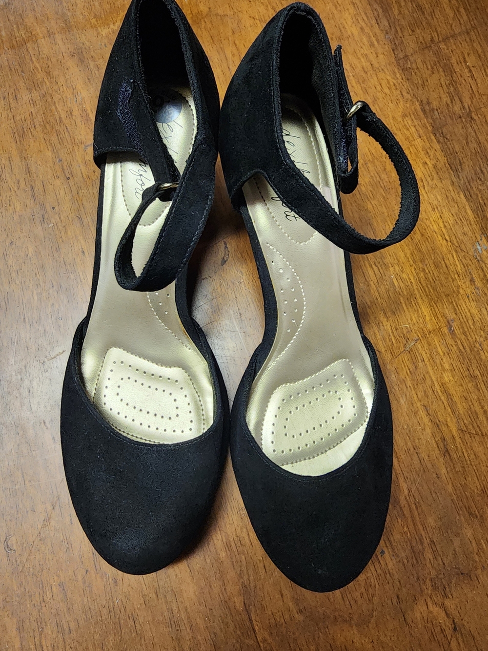 Dex Glex 9.5 Black Women's Ankle-Strap Pumps